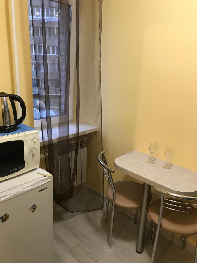 Ferienwohnung Киев Сдам Посуточно Ул Доброхотова 28 Daily Rent Kyiv St Dobrokhotova 28 Exterior foto
